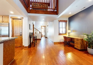 Pet-Friendly, Sits Right on the Creek. Gas Grill, Washer/D, Near Golf Course
