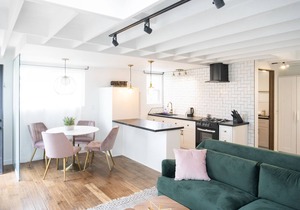 Prime Beverly Hills Luxurious Unit
