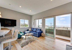 Private Ocean Beach Studio with Ocean Views!