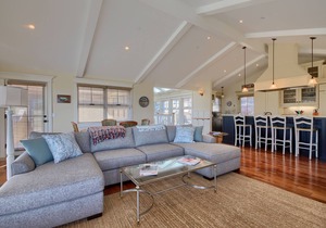 Pura Vida: 3 BR, 2.5 BA House in Cambria, Sleeps 6