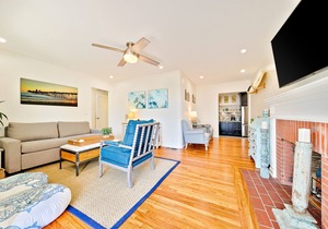 Quiet, ground-floor beach bungalow steps from the water with enclosed patio & AC