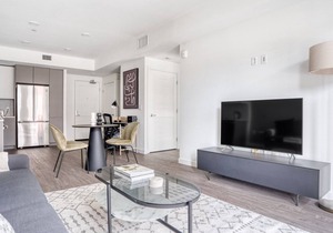 Serene Emeryville 1BR w/Pool, Gym & W/D, walk to Safeway, by Blueground