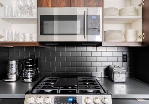Sleek Playa Vista 2BR w/ Pool, Gym & W/D, nr 405, by Blueground