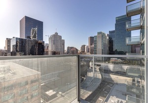 Sleek Rincon Hill 2BR w/Gym, Movie Theater, nr. Facebook by Blueground