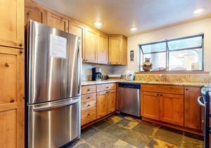 Snowflower 26 Remodeled Spacious Condo With Great Complex Amenities by RedAwning