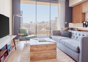 Sonder The Leo | Accessible One-Bedroom Apartment
