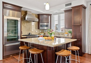 Spacious Condo in Luxury Downtown Complex