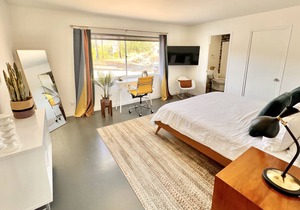 Spectacular Mountain Views, Spacious and a perfect Retreat!