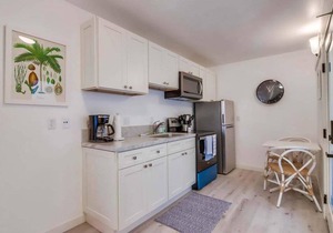 Steps to Ocean & Bay * Remodeled * A/C