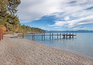 TAHOE PARK COTTAGE * WALK TO LAKE