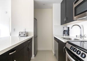 Tasteful Nob Hill 1BR w/Sauna, Gym, Stunning City View, by Blueground