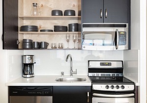 Tasteful Nob Hill 1BR w/Sauna, Gym, Stunning City View, by Blueground