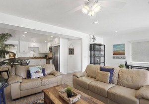 The Perfect Beach House for a Family Trip to the Coast | Steps to Beach | Sunny & Hyper Clean