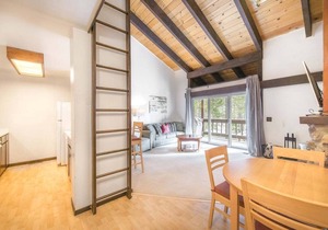 Villas Cozy Condo in Tahoe City - Close to Town, beaches and resorts