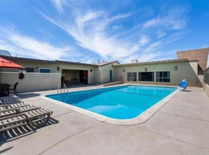 Desert Villa Inn | Barstow