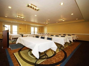 Marina Gateway Hotel | National City