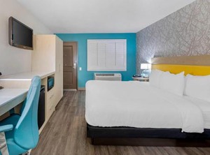 Hillstone Inn | Tulare