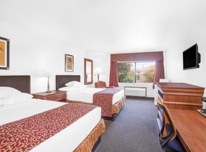 Ramada | Barstow