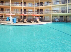 Ramada | Burbank