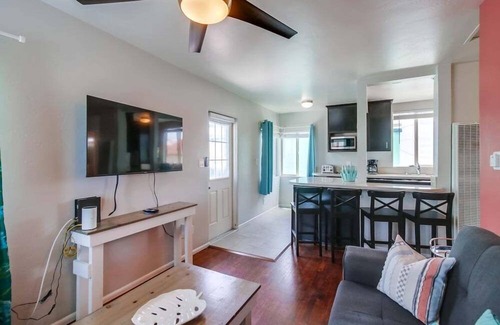 Central Mission Beach Condo | 1 Bedroom Condo, Private Patio with Bbq Grill Steps from Bay
