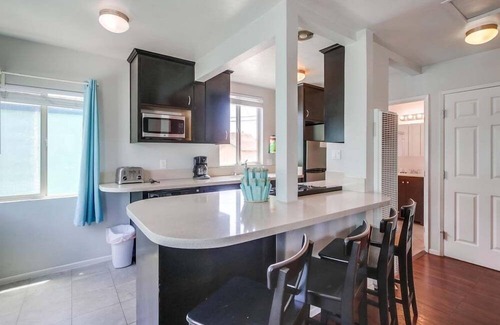 Central Mission Beach Condo | 1 Bedroom Condo, Private Patio with Bbq Grill Steps from Bay