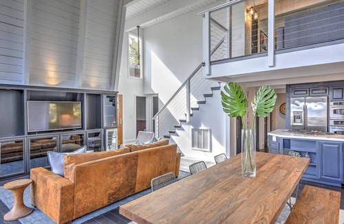 Lake Forest House | 10 Mi to Skiing: Tahoe City A-Frame Home