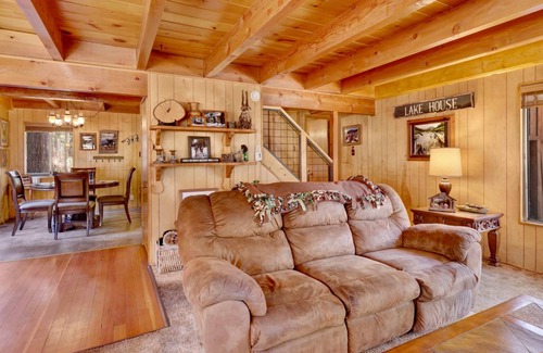 Big Bear Lake Cabin | 100 m² Cabin ∙ 3 bedrooms ∙ 5 guests