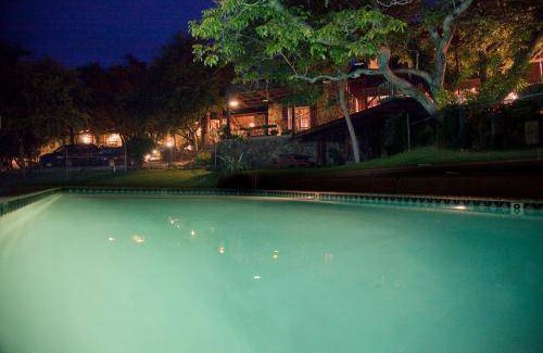 Santa Barbara County Hotel | 100 m² Hotel ∙ 2 bedrooms ∙ 8 guests