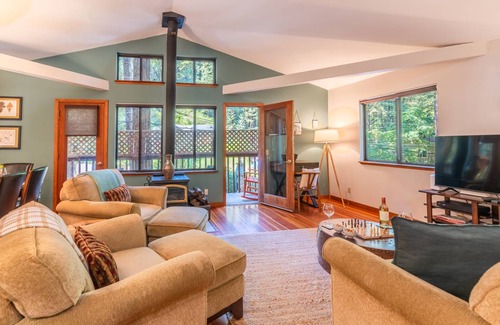 Guerneville House | 104 m² House ∙ 2 bedrooms ∙ 4 guests