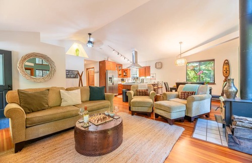 Guerneville House | 104 m² House ∙ 2 bedrooms ∙ 4 guests