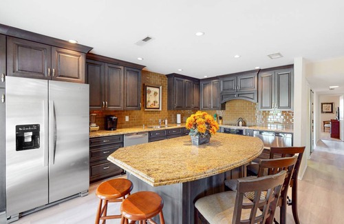 Palm Desert Condo | 112 m² Condo ∙ 2 bedrooms ∙ 5 guests