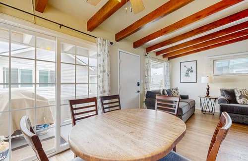 West Newport House | 112 m² Maisonette ∙ 2 bedrooms ∙ 6 guests