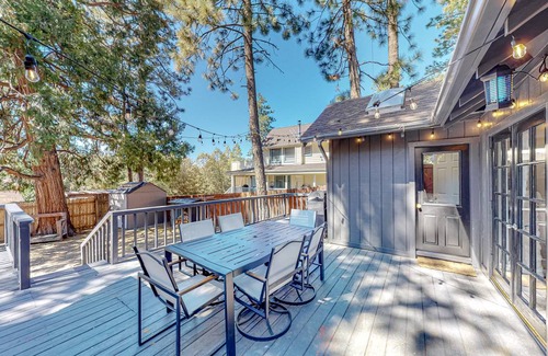 Idyllwild Cabin | 120 m² Cabin ∙ 2 bedrooms ∙ 6 guests