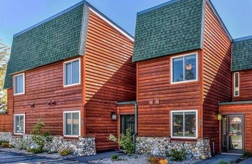 Tahoe Keys Condo | 130 m² Condo ∙ 3 bedrooms ∙ 6 guests