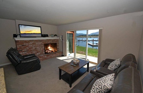 Tahoe Keys Condo | 130 m² Condo ∙ 3 bedrooms ∙ 6 guests