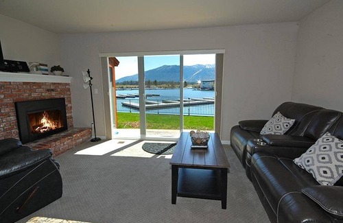 Tahoe Keys Condo | 130 m² Condo ∙ 3 bedrooms ∙ 6 guests