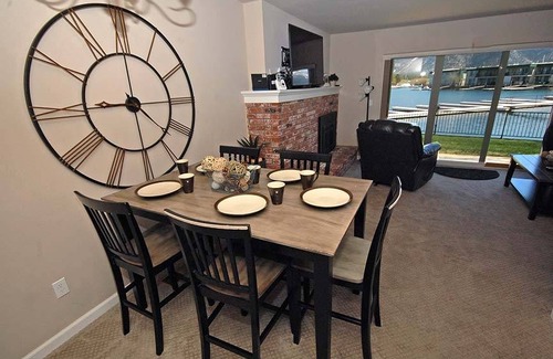 Tahoe Keys Condo | 130 m² Condo ∙ 3 bedrooms ∙ 6 guests