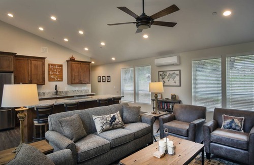 North Wawona Cabin | 133 m² Cabin ∙ 3 bedrooms ∙ 6 guests