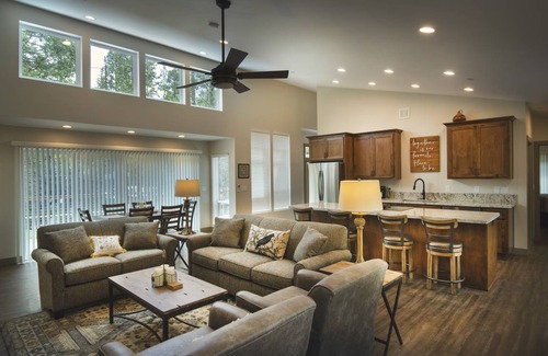 North Wawona Cabin | 133 m² Cabin ∙ 3 bedrooms ∙ 6 guests