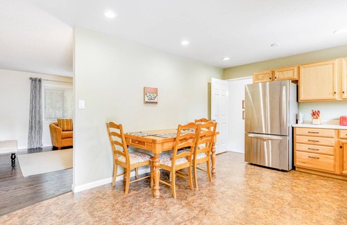 Kenwood House | 136 m² House ∙ 3 bedrooms ∙ 8 guests