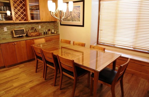 Mammoth Lakes Condo | 139 m² Condo ∙ 3 bedrooms ∙ 9 guests