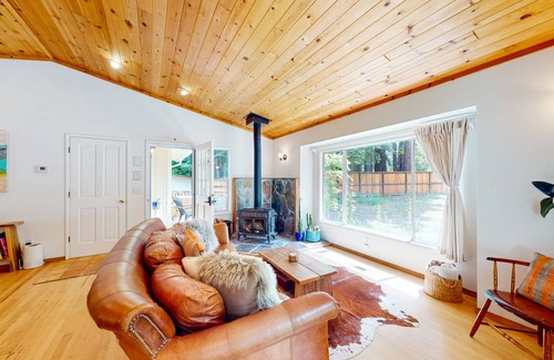 Little River House | 151 m² House ∙ 2 bedrooms ∙ 4 guests