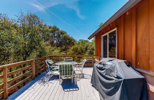 Oakhurst House | 151 m² House ∙ 3 bedrooms ∙ 8 guests