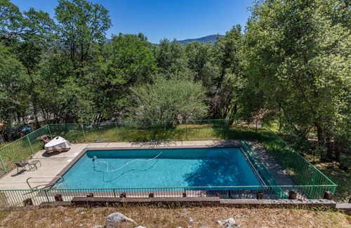 Oakhurst House | 151 m² House ∙ 3 bedrooms ∙ 8 guests