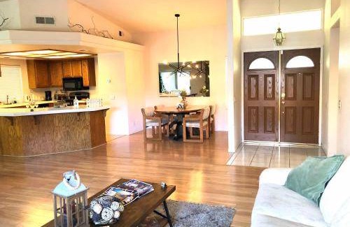 Hemet Bed & Breakfast | 16 m² Bed and breakfast ∙ 4 guests