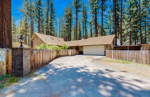 Black Bart House | 163 m² House ∙ 4 bedrooms ∙ 8 guests