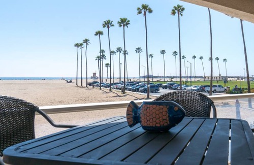 Balboa Peninsula Apartment | 167 m² Apartment ∙ 4 bedrooms ∙ 10 guests