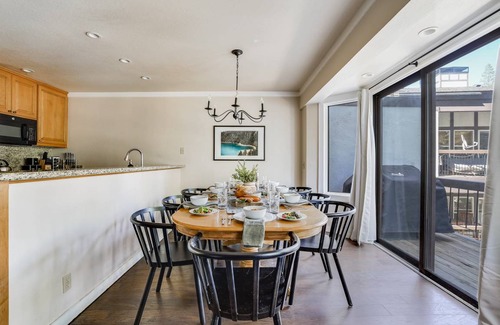 Olympic Valley Apartment | 185 m² Apartment ∙ 4 bedrooms ∙ 10 guests