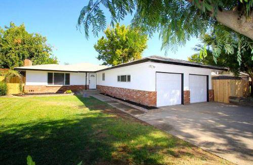 Raisin House | 185 m² House ∙ 4 bedrooms ∙ 12 guests