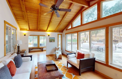 Glen Ellen House | 187 m² House ∙ 3 bedrooms ∙ 5 guests